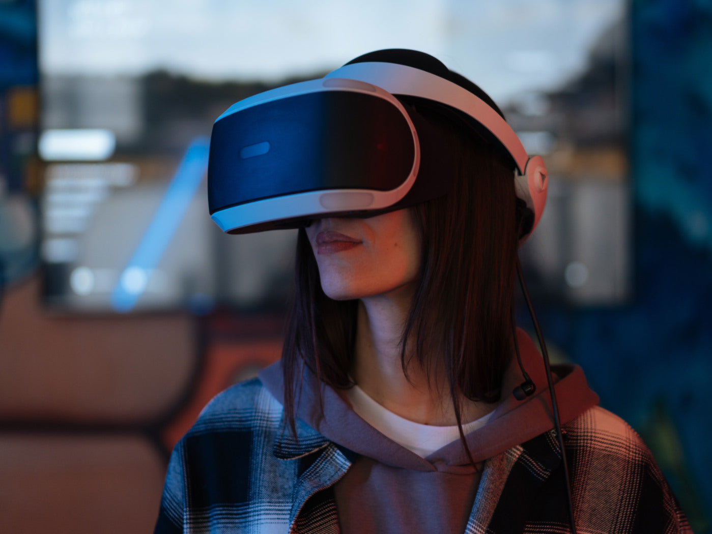 What Not To Do With A VR Headset? - A Comprehensive Safety VR Usage Guide