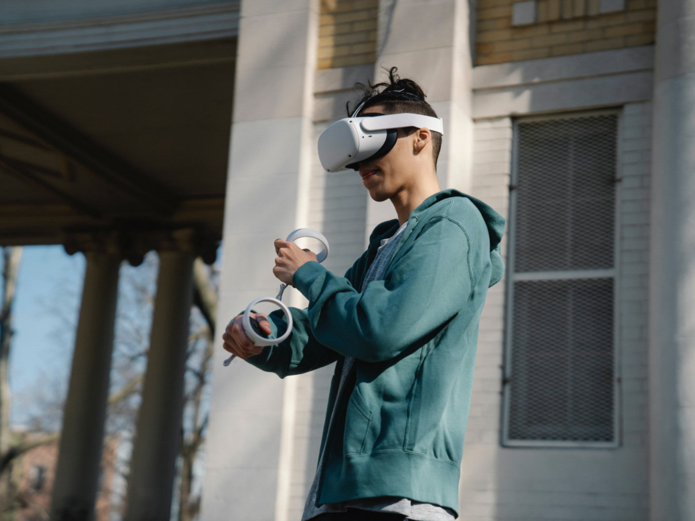 Standalone vs. PC VR - Choosing The Right Virtual Reality Experience