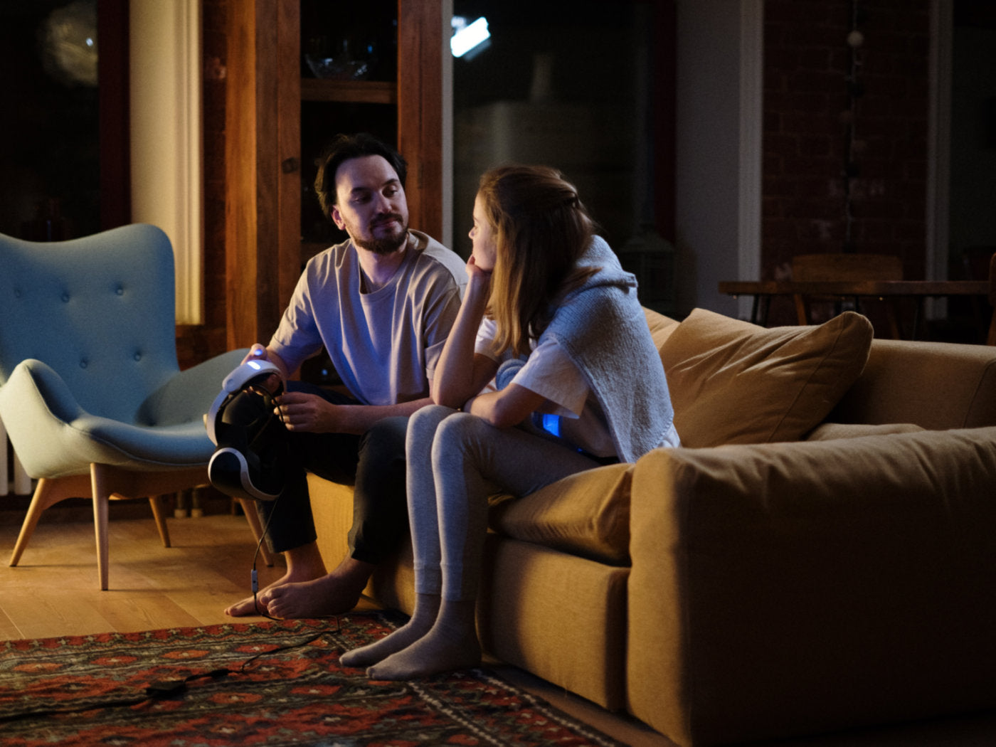 How Virtual Reality Is Shaping The Future of Dating